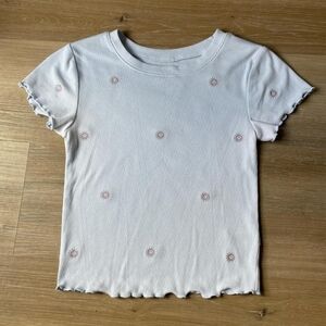 Arizona Jean Company Light Blue Crop Top with Pink Sun Pattern